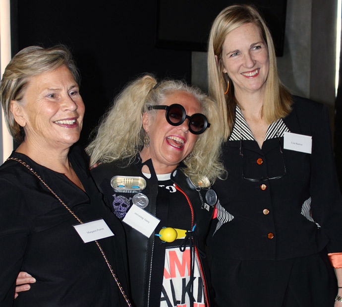 RESILIENT WOMEN THINK DIFFERENTLY