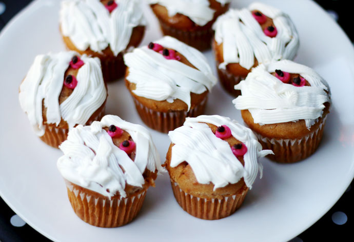 mummy-cupcakes