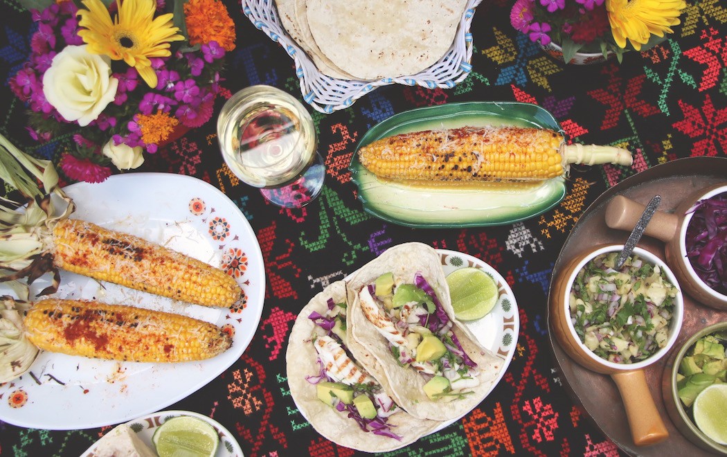 Grilled fish taco with pinapple salsa