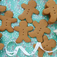Quick & Easy Christmas Gingerbread Recipe - Egg Free