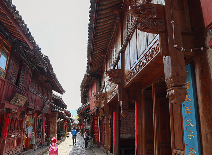 Old Town Lijiang China - mypoppet.com.au