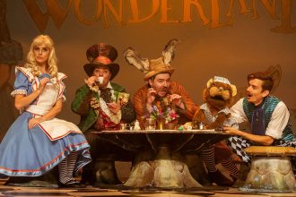 Alice in Wonderland Live on stage Melbourne Review mypoppet.com.au