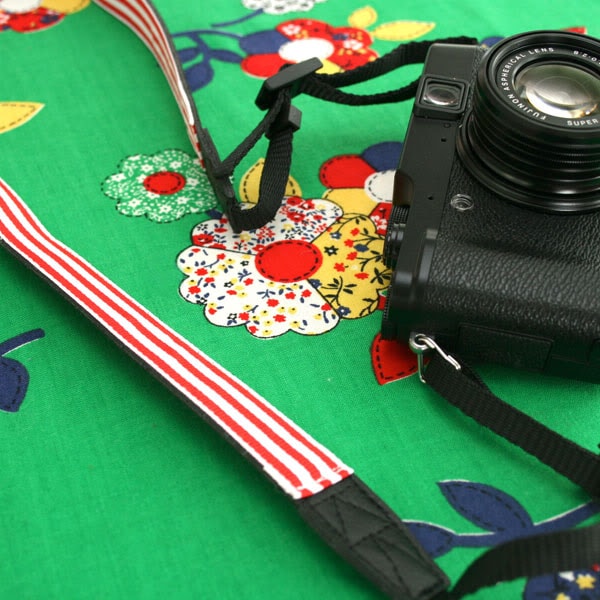 Camera strap makeover - mypoppet.com.au