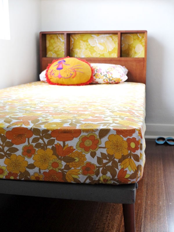 9 Creative Ways to Keep Your Fitted Sheet on Your Bed