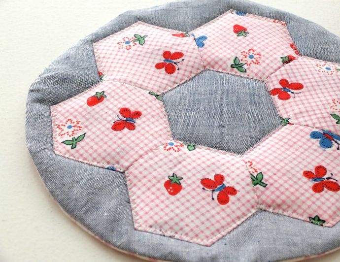 DIY hexagon quilted hot pad instructions