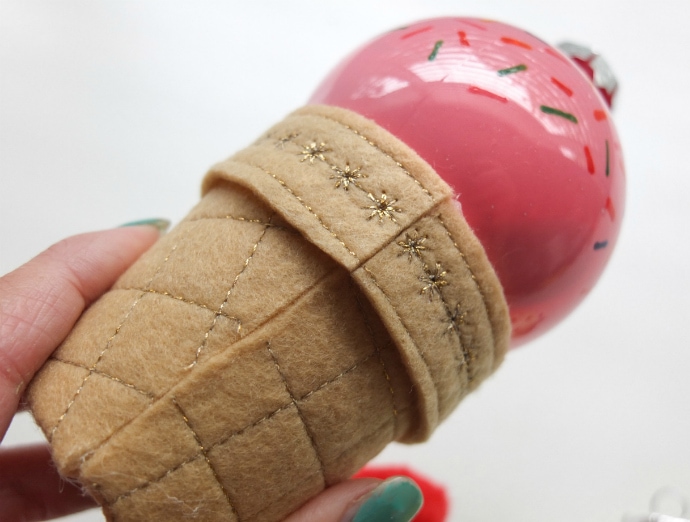 how to make ice cream cone christmas ornaments 