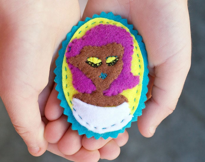 Make to Wear: Felt Cameo Portrait Brooch