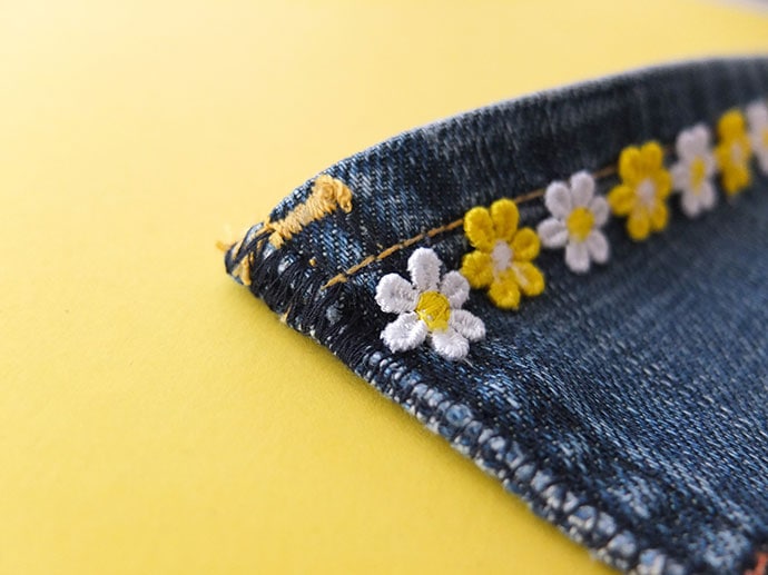 How to sew a zippered poch from old jean pockets