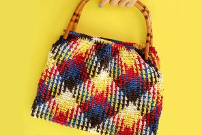plaid Planned pooling crochet bag - red heart yarn review - mypoppet.com.au