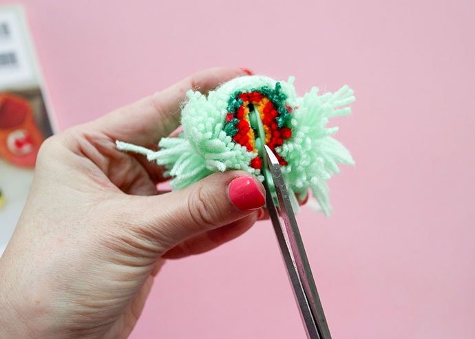 How to make pom poms craft book review - mypoppet.com.au