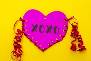 Kids Craft: Valentine’s Day Paper Heart Pouch