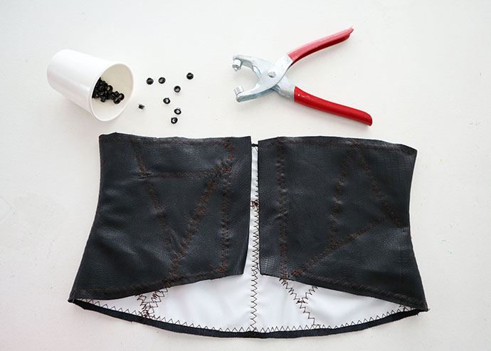 How to make a corset without a pattern - mypoppet.com.au