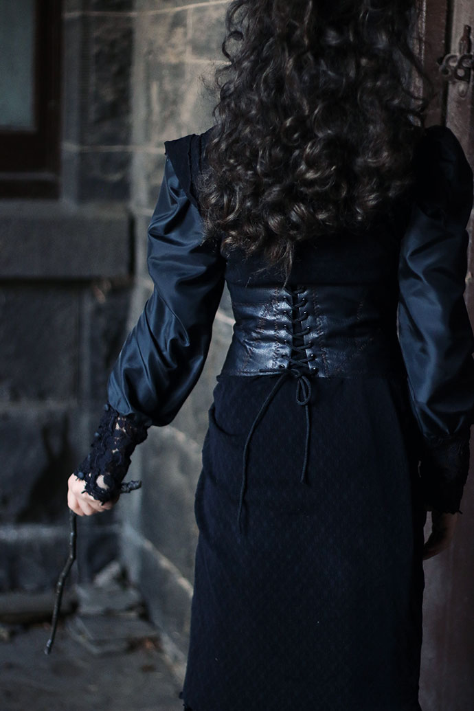 How to make a bellatrix lestrange corset - mypoppet.com.au