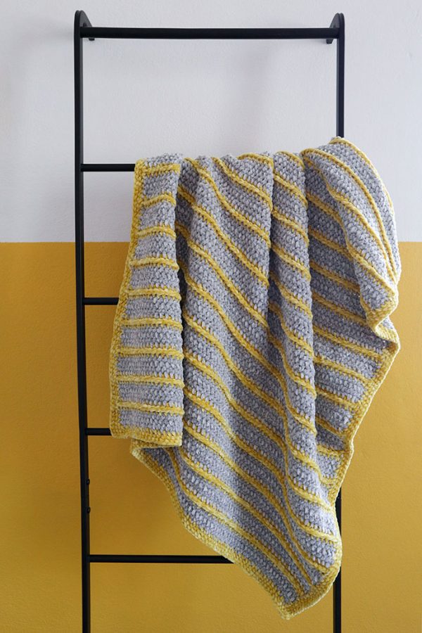 Bernat Baby Velvet Yarn Baby Blanket Crochet Pattern