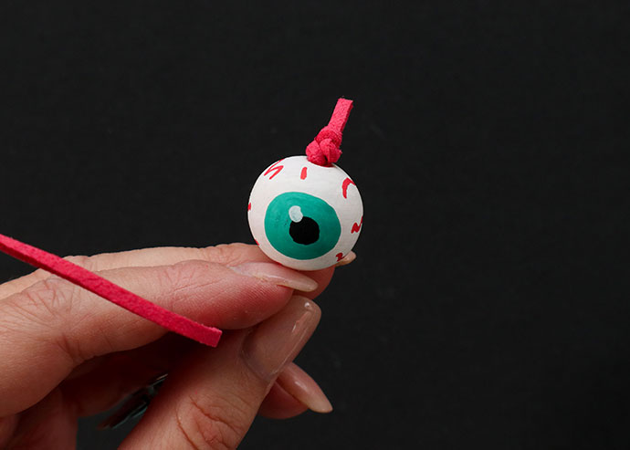 How to make an eyeball keychain - mypoppet.com.au