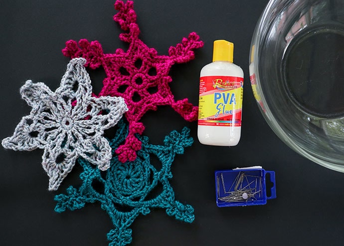 Crochet snowflake stiffening supplies