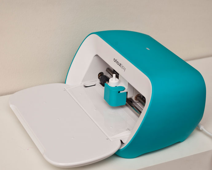 Cricut Joy cutting machine