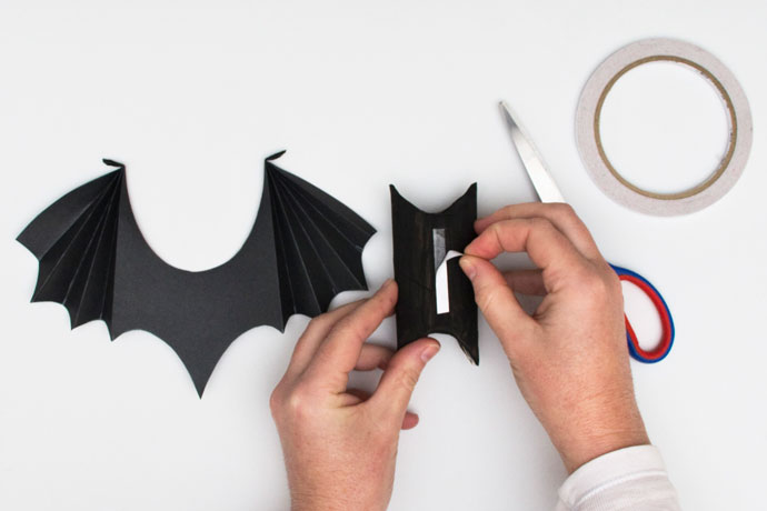 Halloween Craft Paper Roll Bat - My Poppet Makes