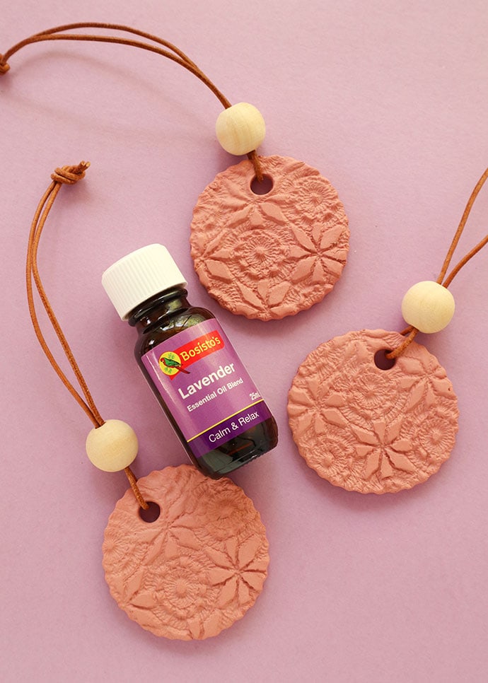 TERRACOTTA Clay Diffuser AROMATHERAPY Flower PENDANT & Essential Oil Blend 