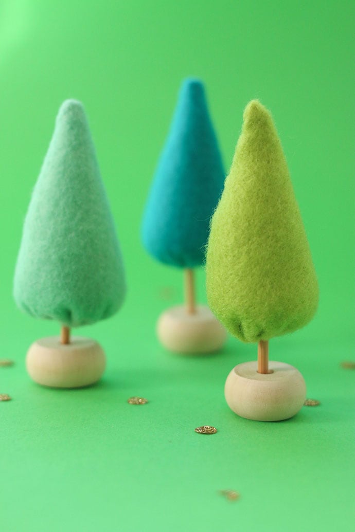 DIY mini felt christmas trees