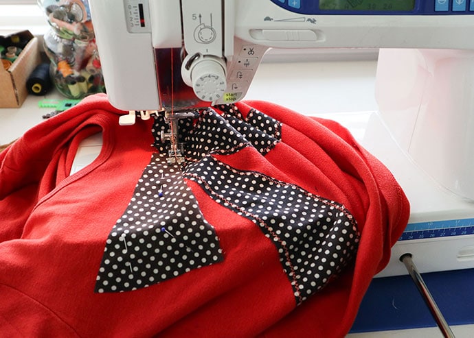 sew on applique bow design