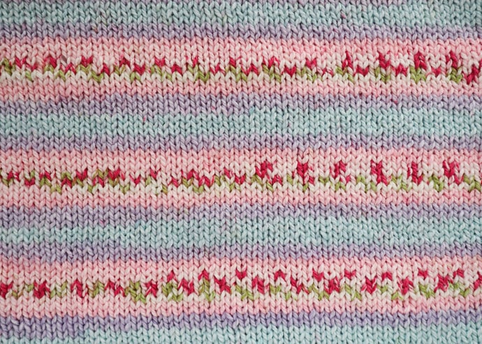 Pretty Posies Blanket – Premier Yarns